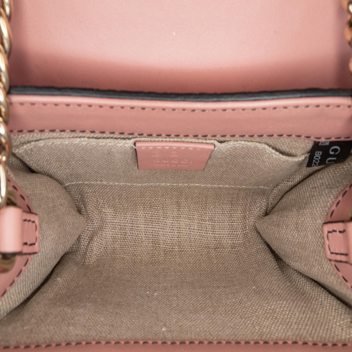 Gucci Mini Microguccissima Emily Crossbody Bag (SHG-Jq5O8d)