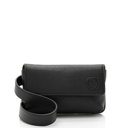 Gucci Pebbled Leather Soho Flap Belt Bag (SHF-Q9D7sL)