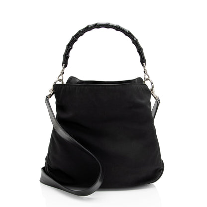 Gucci Vintage Nylon Bamboo Hobo (SHF-4WRjjt)