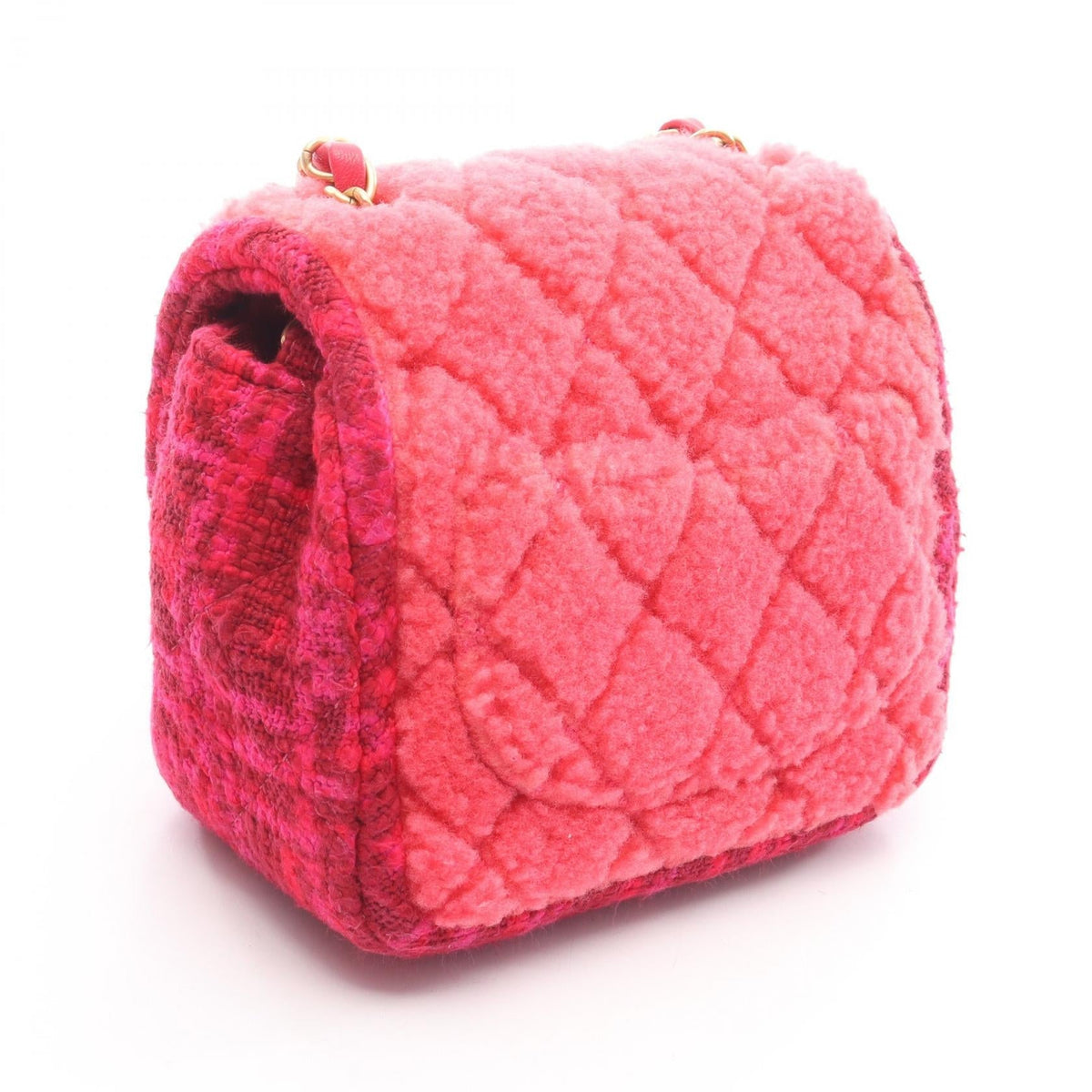 CHANEL Pink Mini Matelasse Fabric�Bore 2101219626536