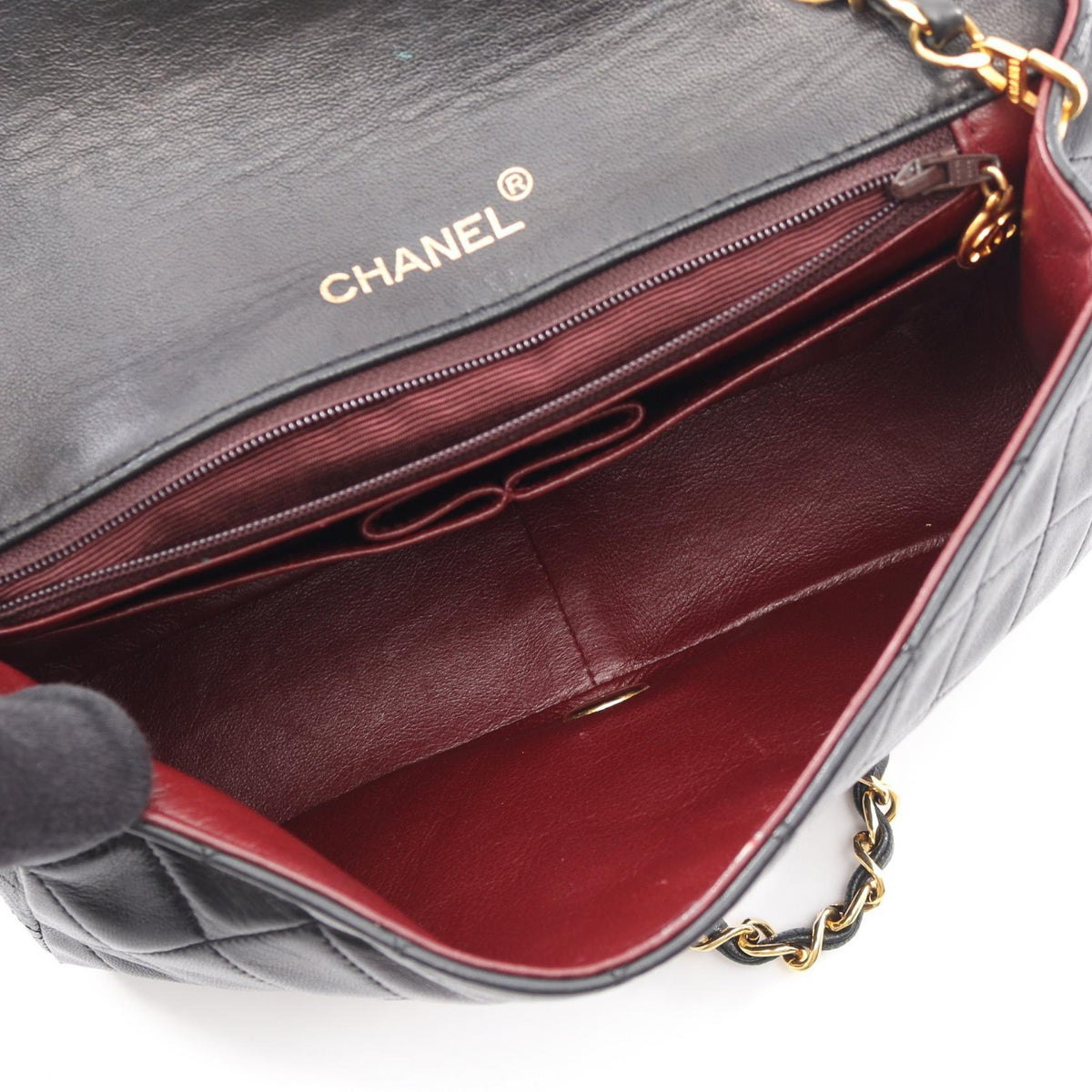 CHANEL Black Matelasse full flap Lambskin (sheep leather) 2101220084738