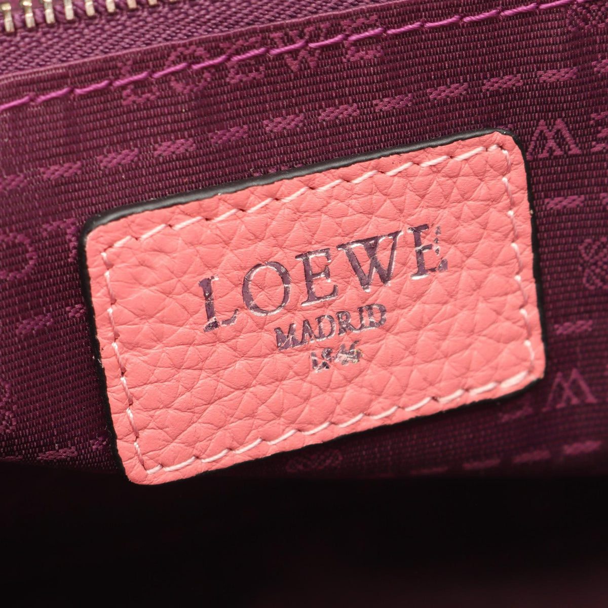 LOEWE Alamo Adi 32 Handbag Pink leather 2101220085278