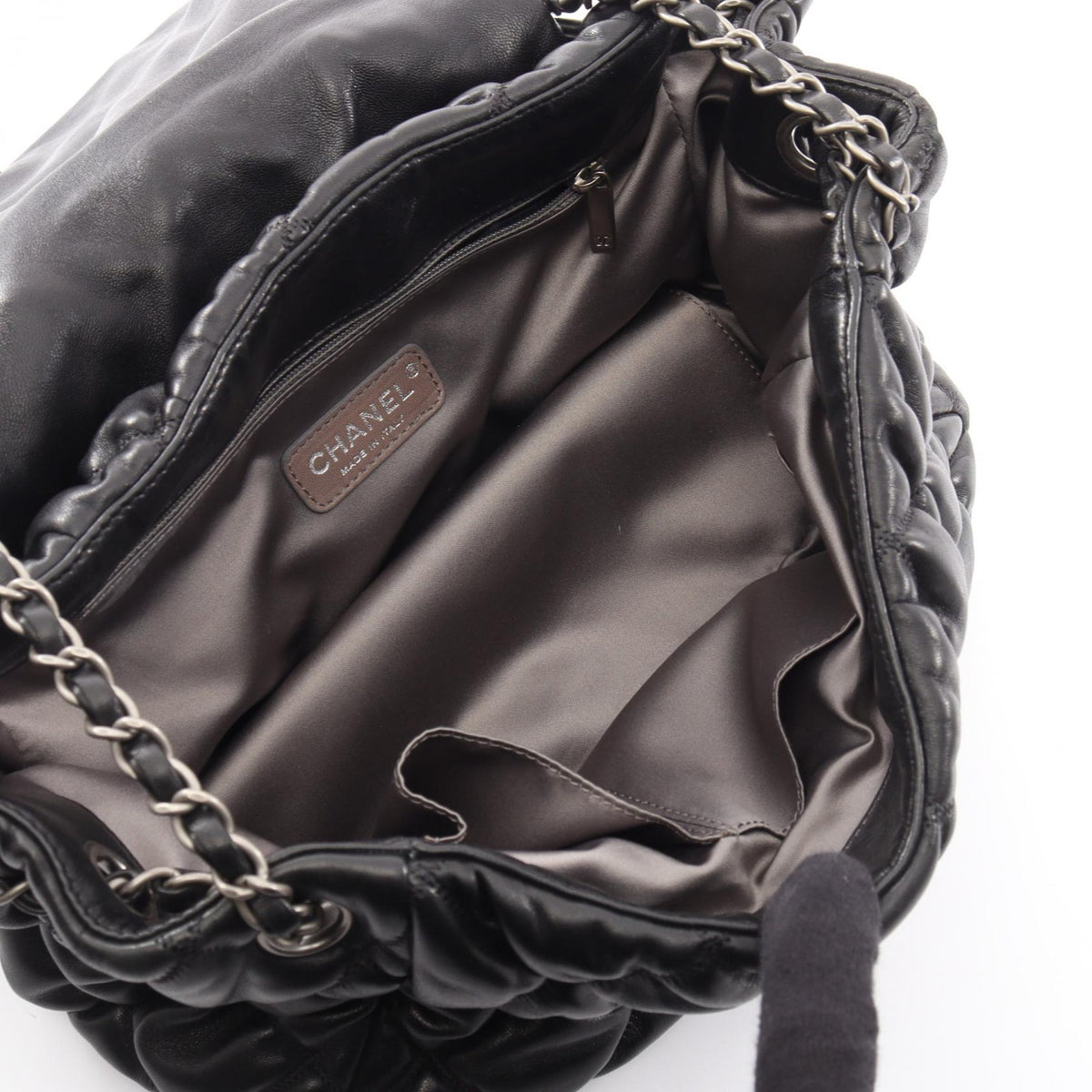 CHANEL Black Bubble quilt Lambskin (sheep leather) 2104102530323