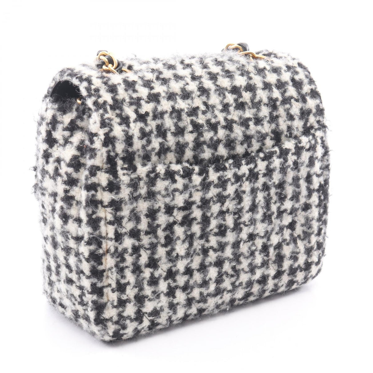 CHANEL Black/White Matelasse houndstooth Fabric AS3648 2106800639995