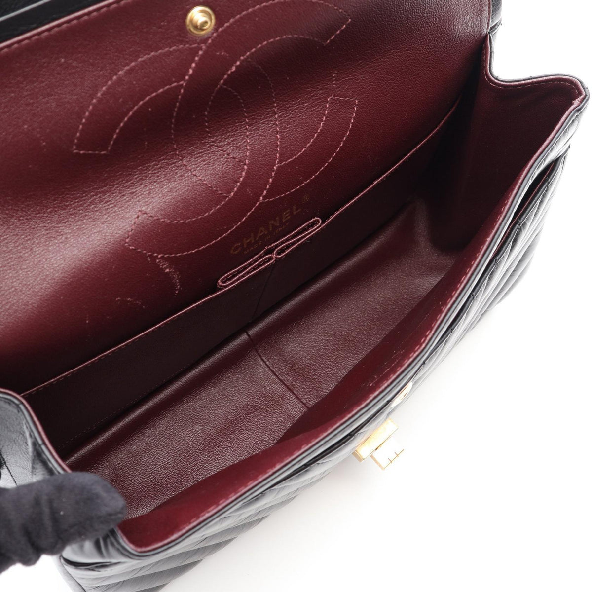 CHANEL Black 2.55 Chevron V-stitch W-flap leather 2101220080198