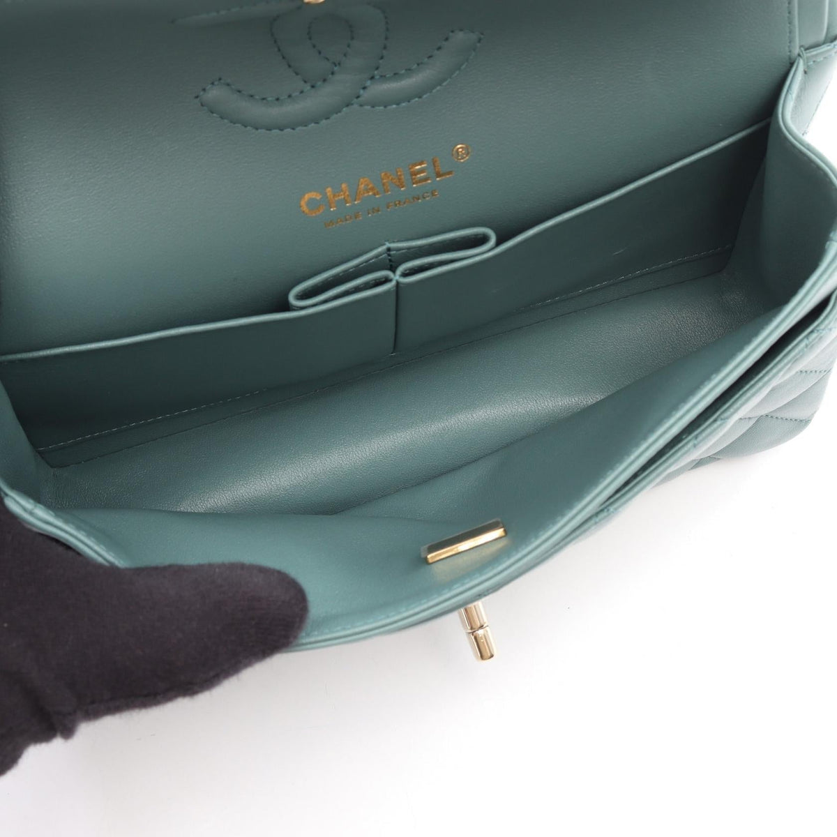 CHANEL Green Matelasse W flap Lambskin (sheep leather) 2106800639308
