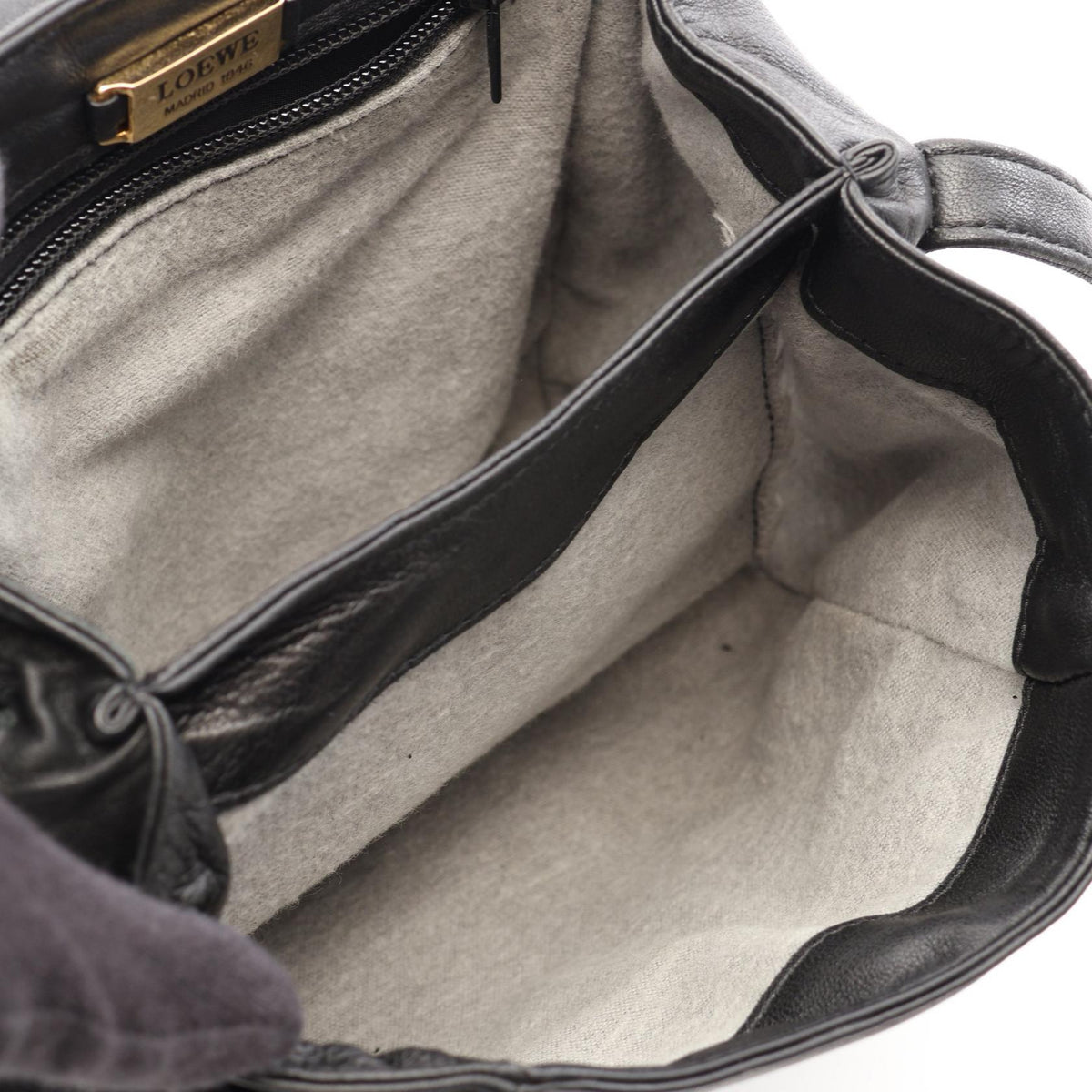 LOEWE anagram Shoulder Bag Black leather 2101220059576