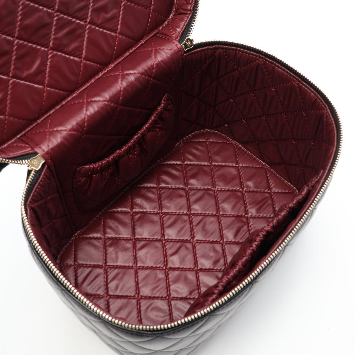 CHANEL Black Matelasse Lambskin (sheep leather) 2101220042615