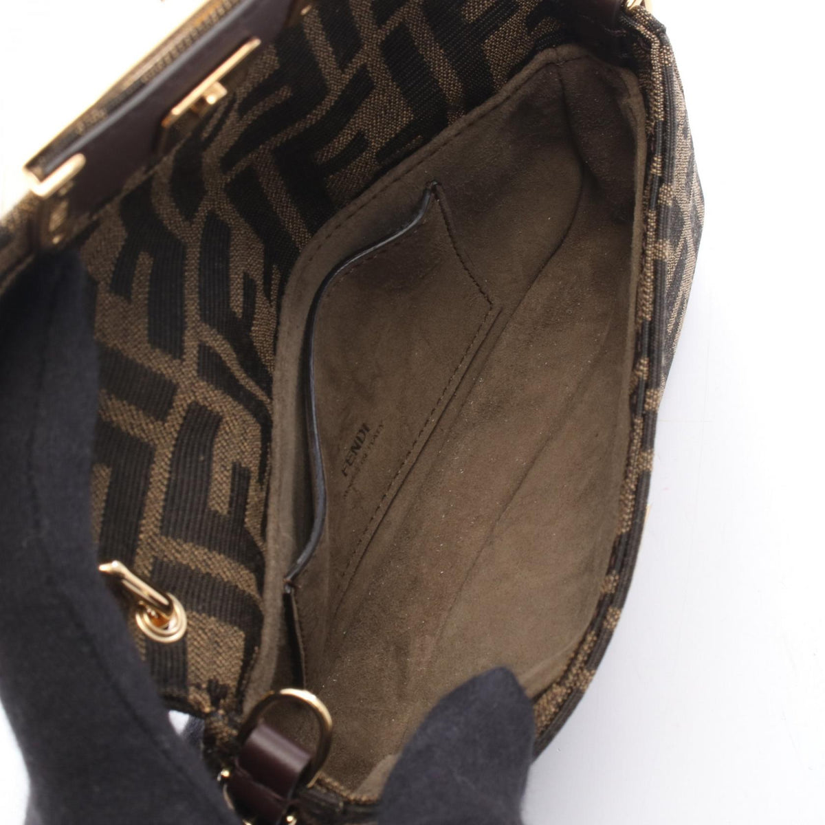 FENDI Baguette Smartphone Pouch ZUCCA 2WAY Shoulder Bag Brown canvas leather 7AS142AP9LF19TA 2101220025106