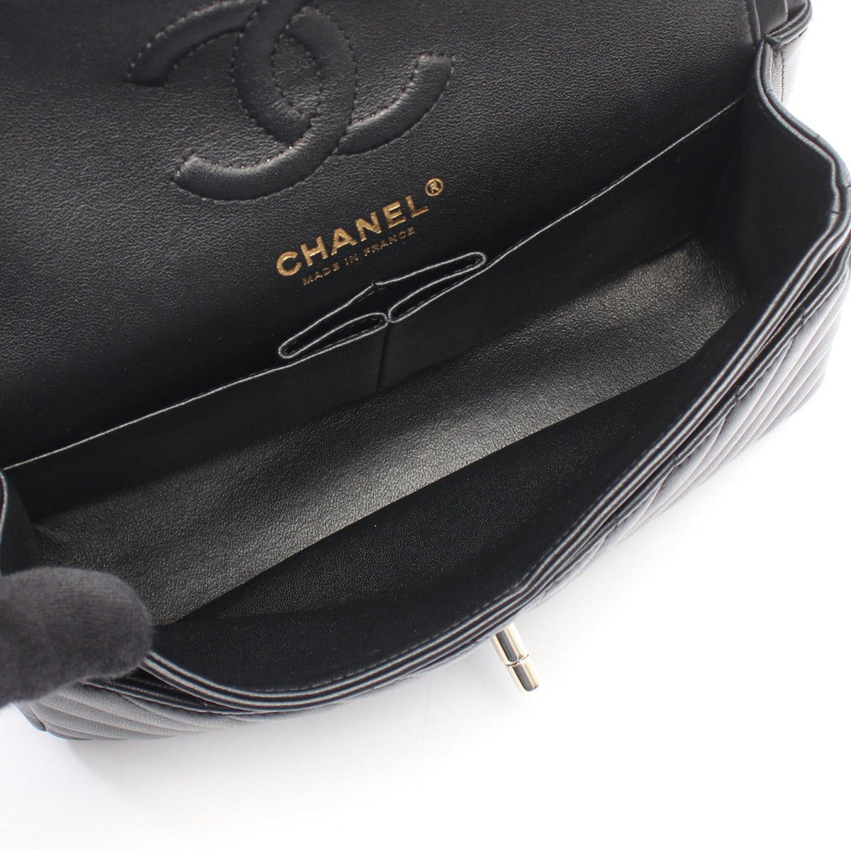 CHANEL Black Chevron V-stitch W-flap Lambskin (sheep leather) 2101220012595