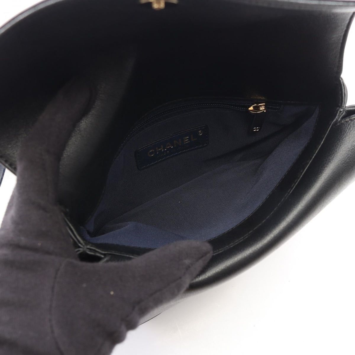 CHANEL Navy/Black Chevron V Stitch leather 2101220002640