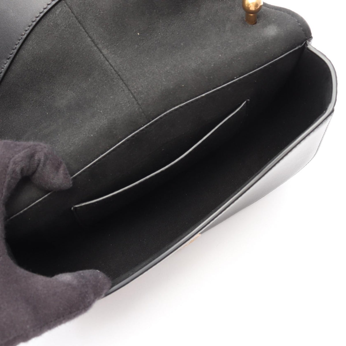 FENDI C'mon Medium Shoulder Bag Black leather 2101219989983