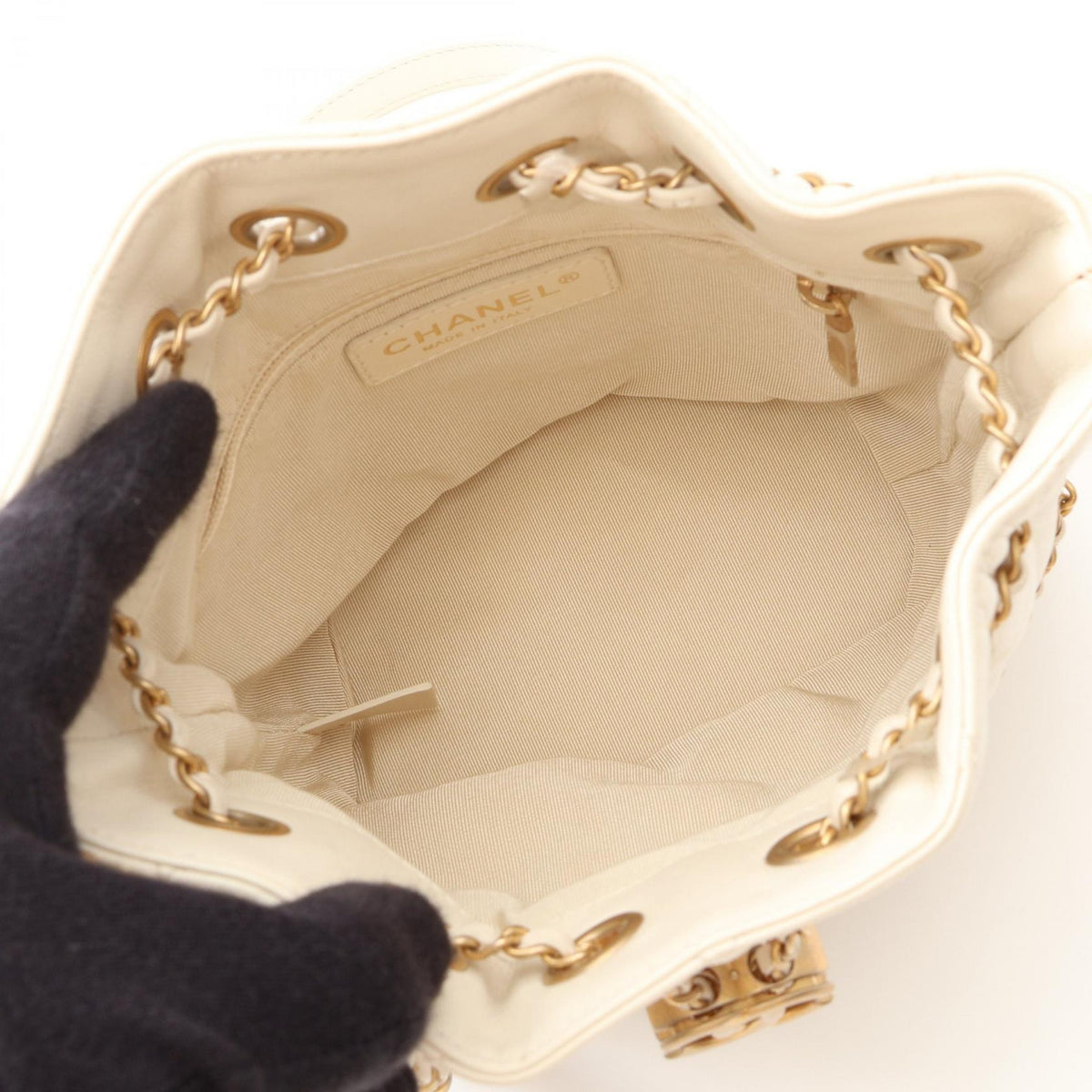 CHANEL White Matelasse Drawstring Bucket Bag Lambskin (sheep leather) AS2212 2106800636314