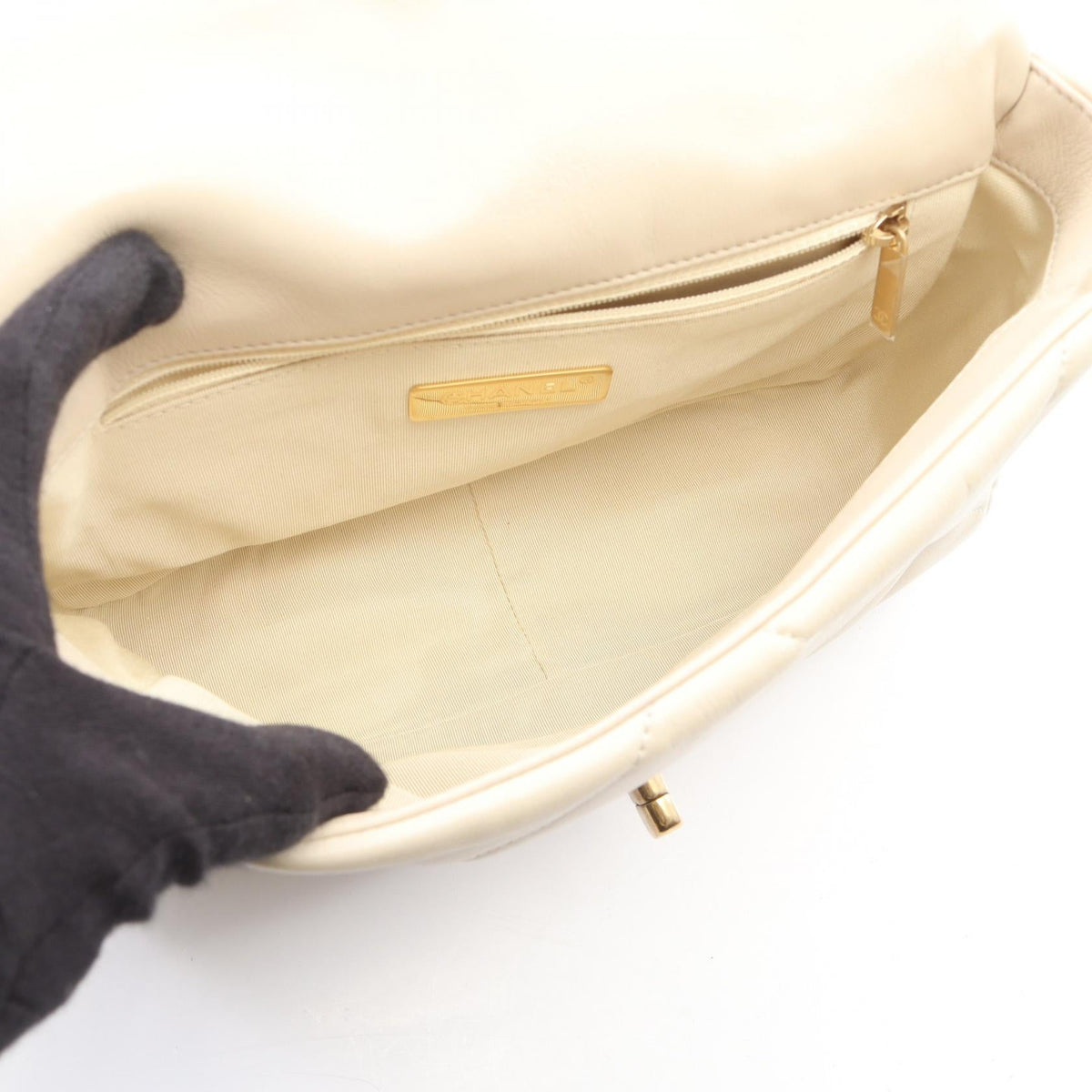 CHANEL Beige 19 dix-neuf 19 Matelasse Combination Metal Fittings 2WAY Lambskin (sheep leather) AS1160 2106800634815