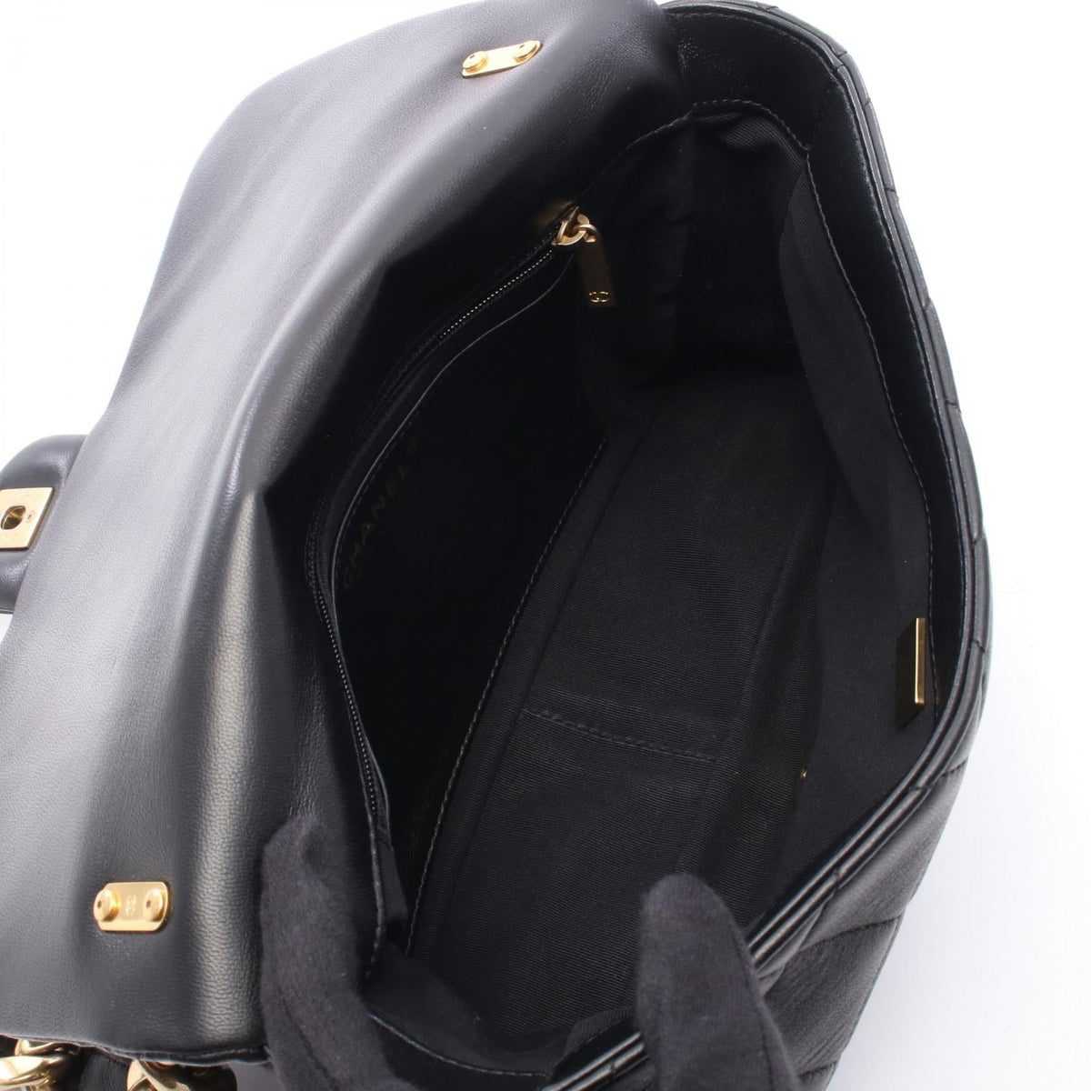 CHANEL Black Matelasse Lambskin (sheep leather) 2101219957791