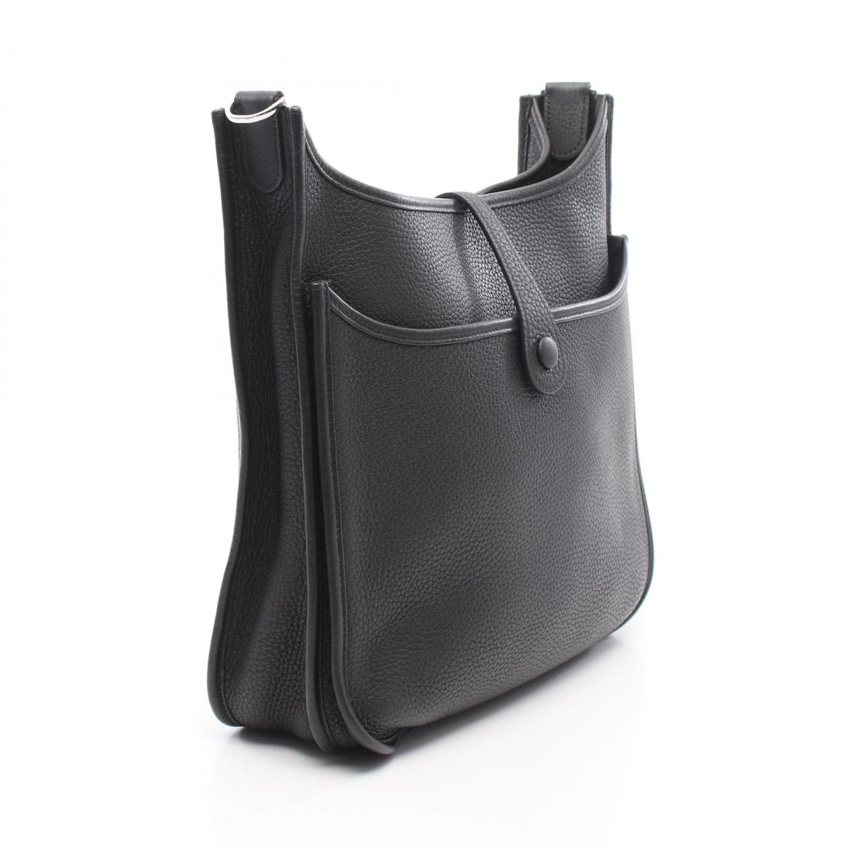 HERMES Evelyne 3 Troyes PM Shoulder BagNoir Black Noir Black Black Taurillon Clemence leather Taurillon Clemence 2101219956282
