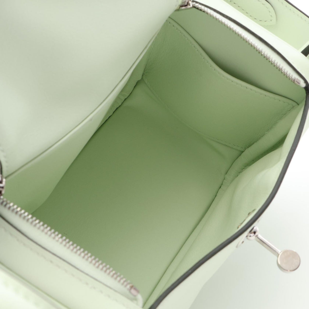 HERMES Lindy Mini Shoulder BagVert Fizz Vert Fizz Green Vaux Swift leather leather Calfskin (cowhide) Vaux Swift leather 2120100033390