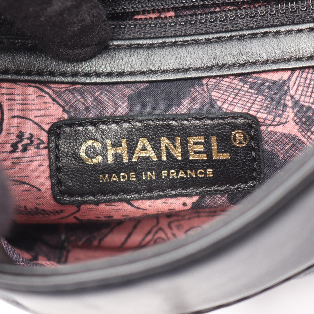 CHANEL Black Matelasse Bucket leather 2104102516273
