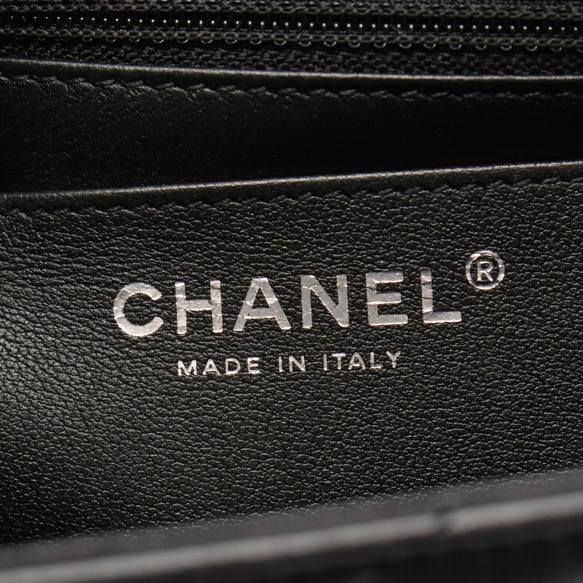 CHANEL Black 2.55 V-stitch Chevron Calfskin (cowhide) 2120800029570