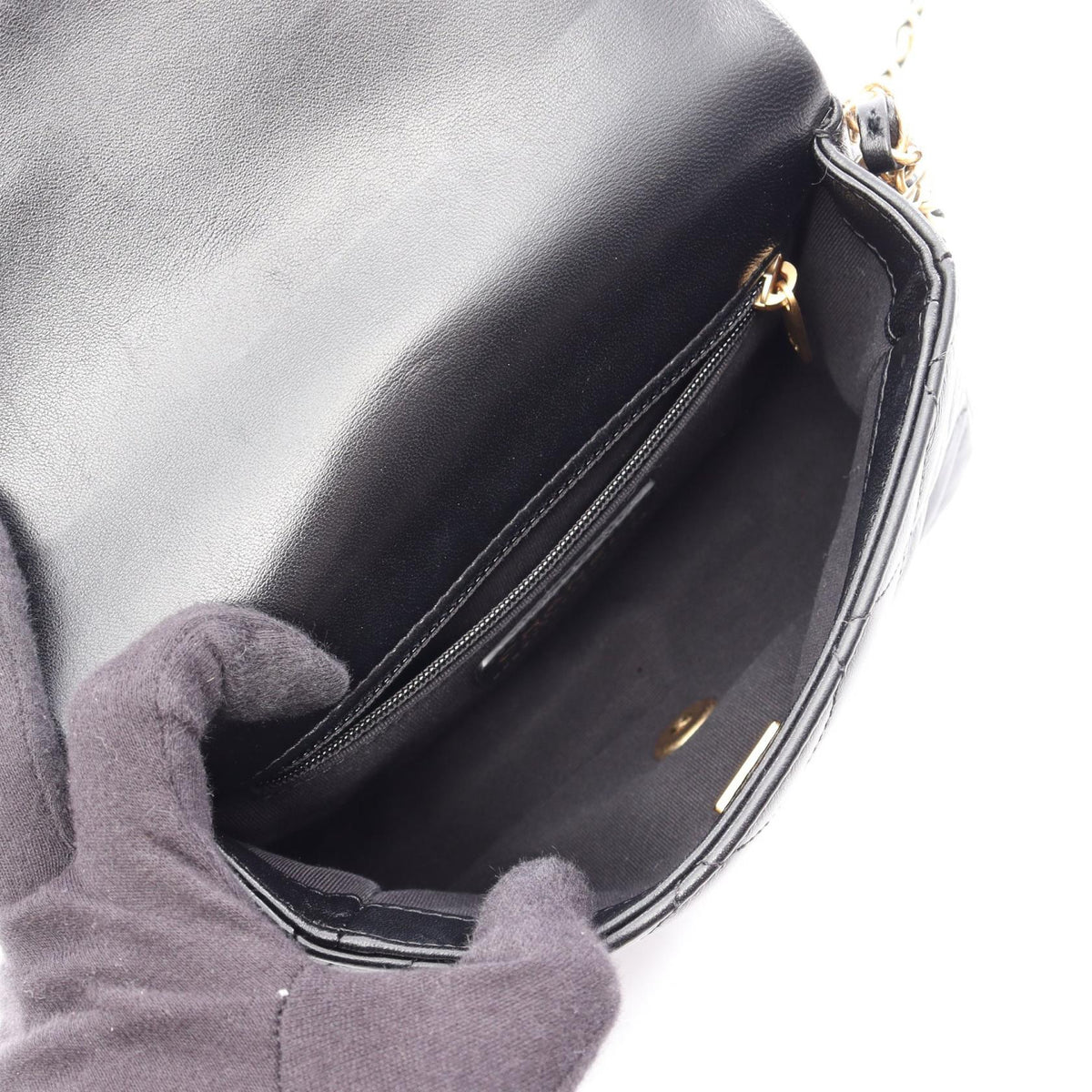 CHANEL Black Matelasse small flap Lambskin (sheep leather) 2104102515504