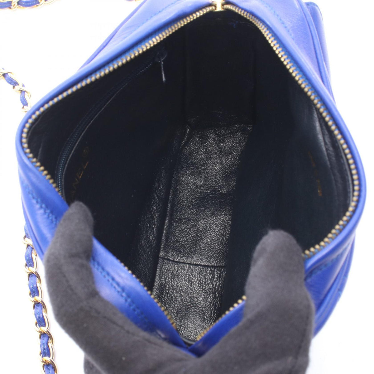 CHANEL Blue Matelasse tassel Lambskin (sheep leather) 2104102514538