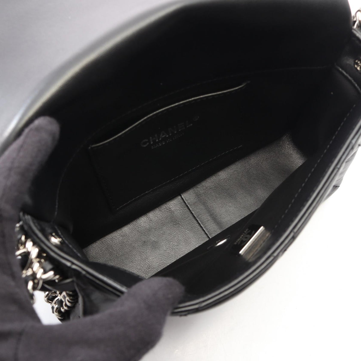 CHANEL Black Matelasse Lambskin (sheep leather) 2101219931371