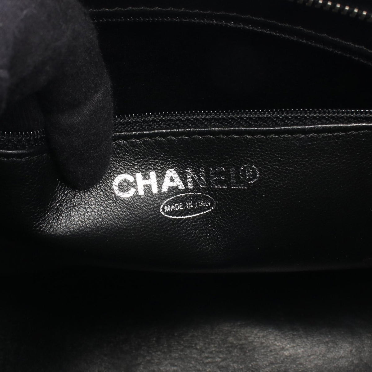 CHANEL Black Medallion tote Calfskin (cowhide) A01804 2101219927558