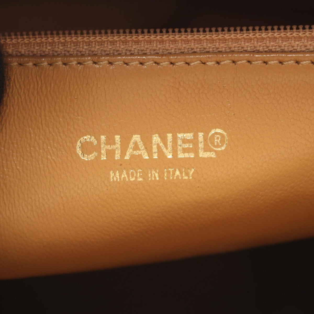 CHANEL Beige Medallion tote Grained Calfskin leather A01804 2101219922690