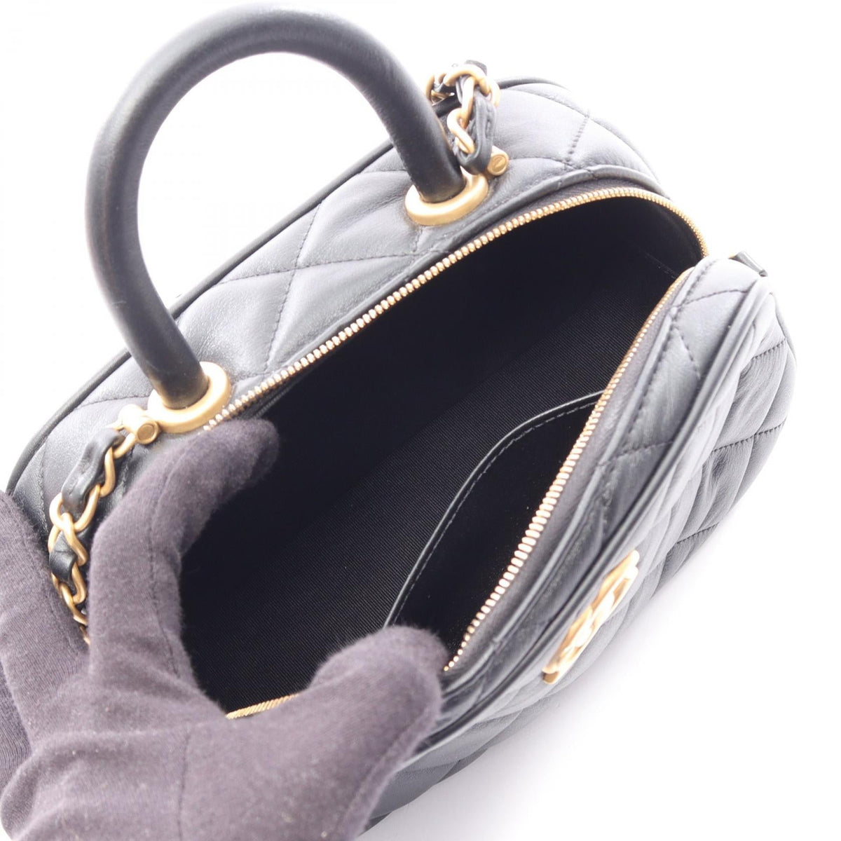 CHANEL Black Matelasse Mini Bowling 2-Way Lambskin (sheep leather) AS5572 2106800632101
