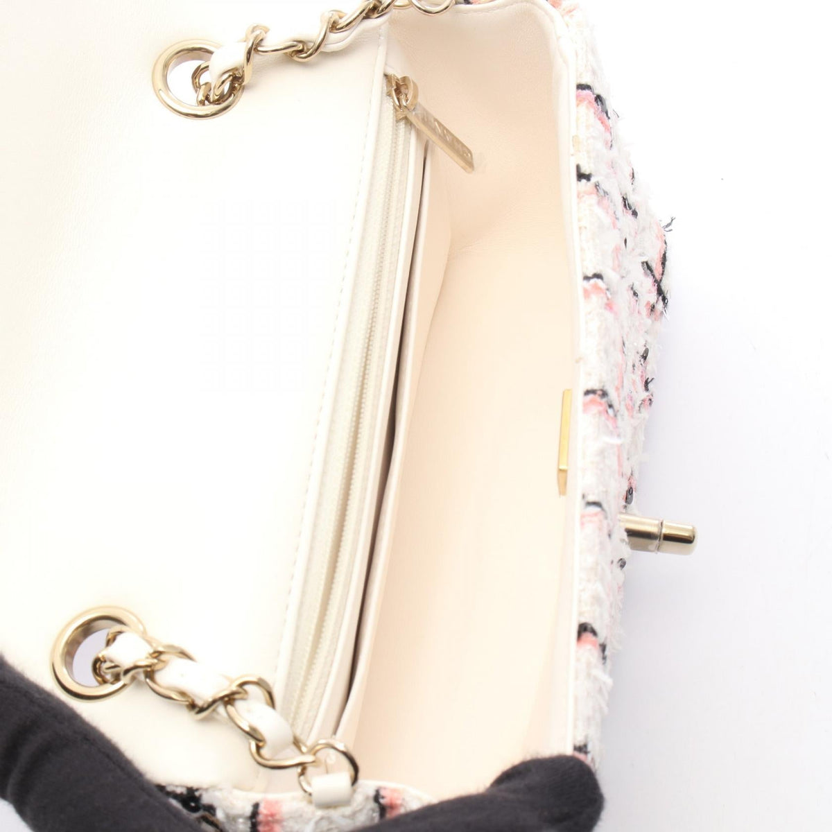CHANEL White/Pink/Black Mini Matelasse 20 Fabric�leather A69900 2106800632132