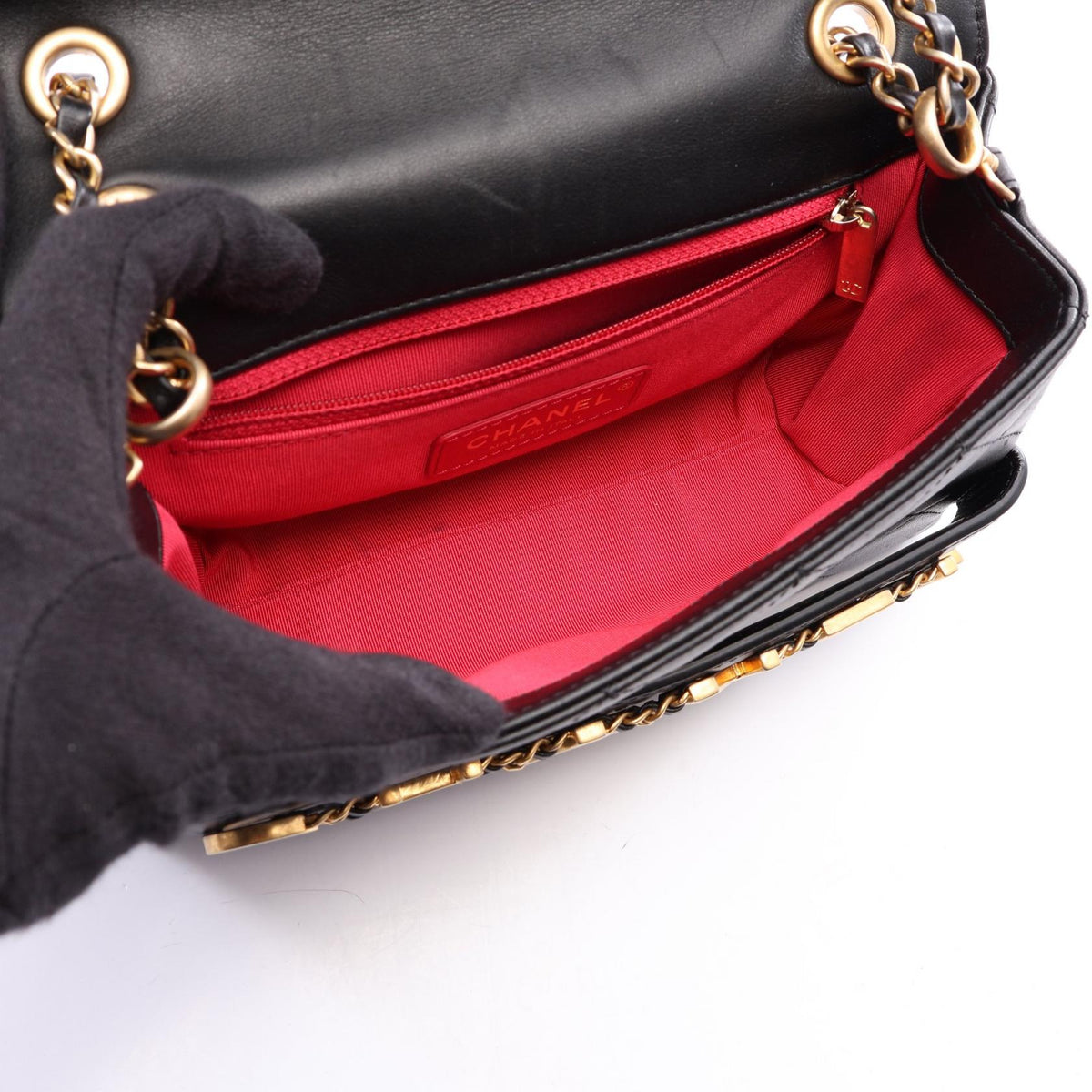 CHANEL Black Matelasse logo Lambskin (sheep leather) 2101219917726