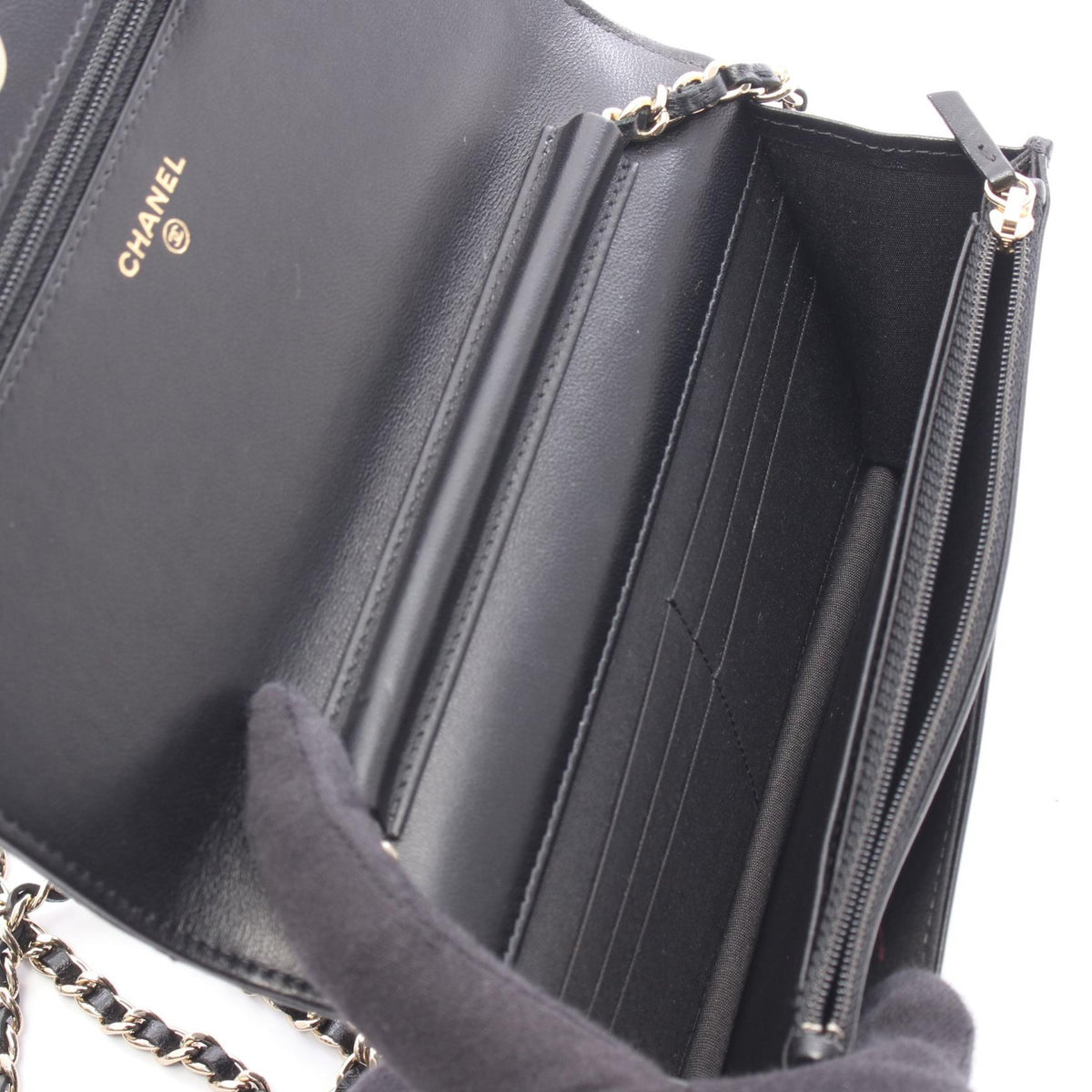 CHANEL Black Matelasse Icon Charm Lambskin (sheep leather) 2106800631593
