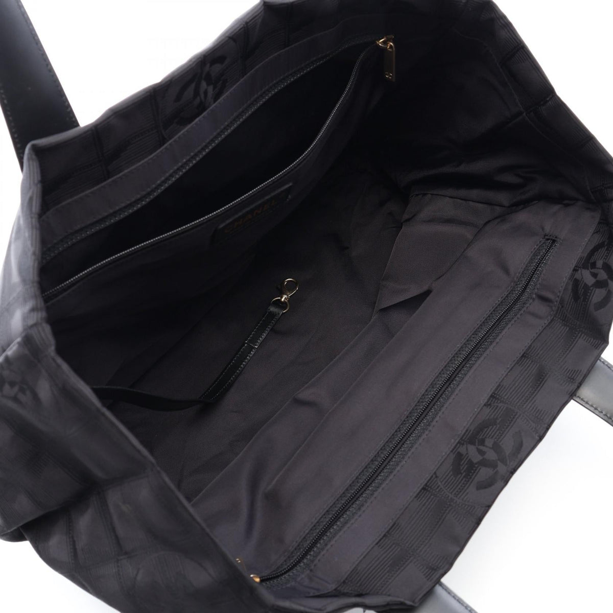 CHANEL Black New Travel Line MM leather�Nylon canvas A15991 2101219912127