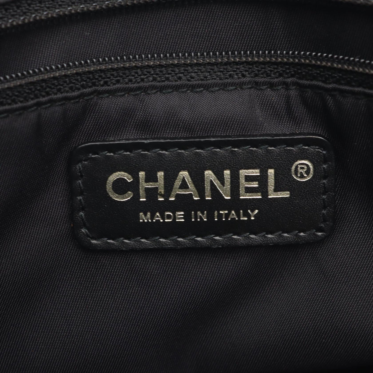 CHANEL Black New Travel Line MM leather�Nylon canvas A15991 2101219910529