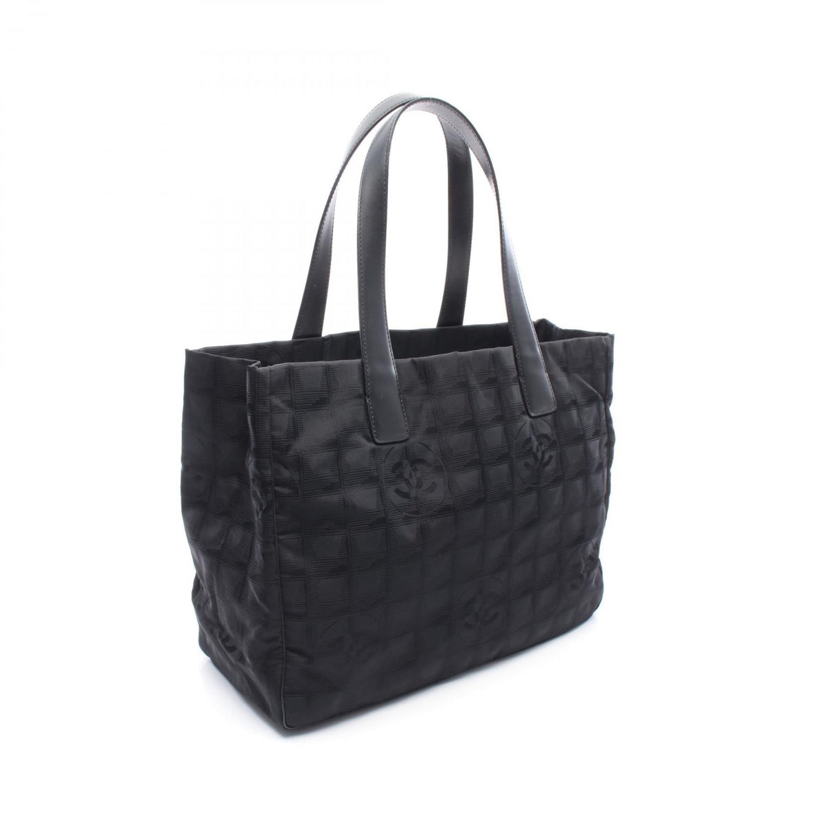 CHANEL Black New Travel Line MM Nylon�leather 2101219910536