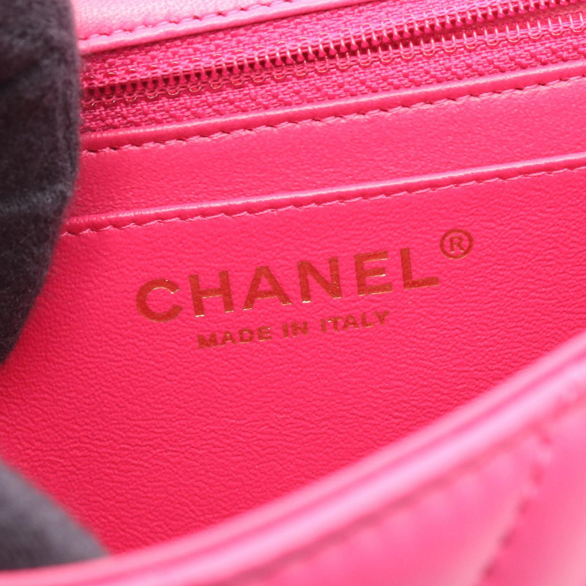 CHANEL Pink Chevron V-Stitch Mini leather A35200 2107601157701