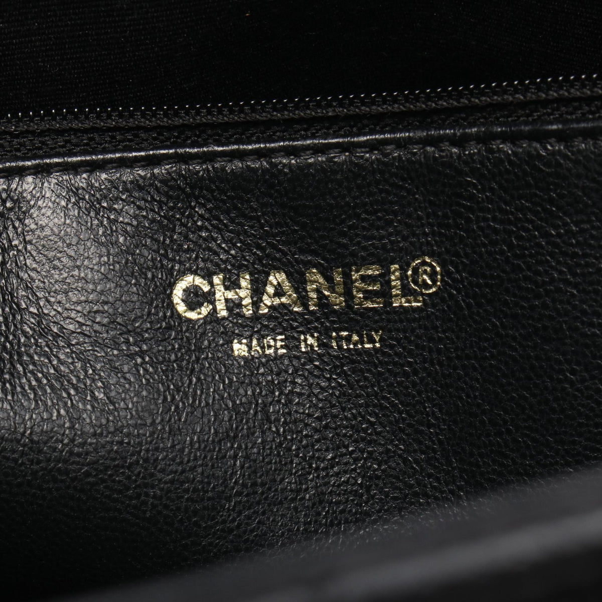 CHANEL Black Medallion tote Calfskin (cowhide) A01804 2101219887814