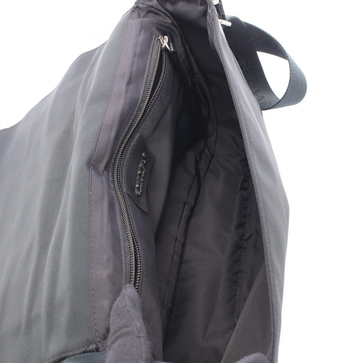 CHANEL Black Sports line messenger bag Nylon�leather�Feutre 2100301241299