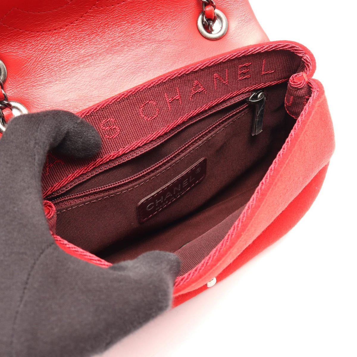 CHANEL Red Matelasse Small leather�wool 2106800640779