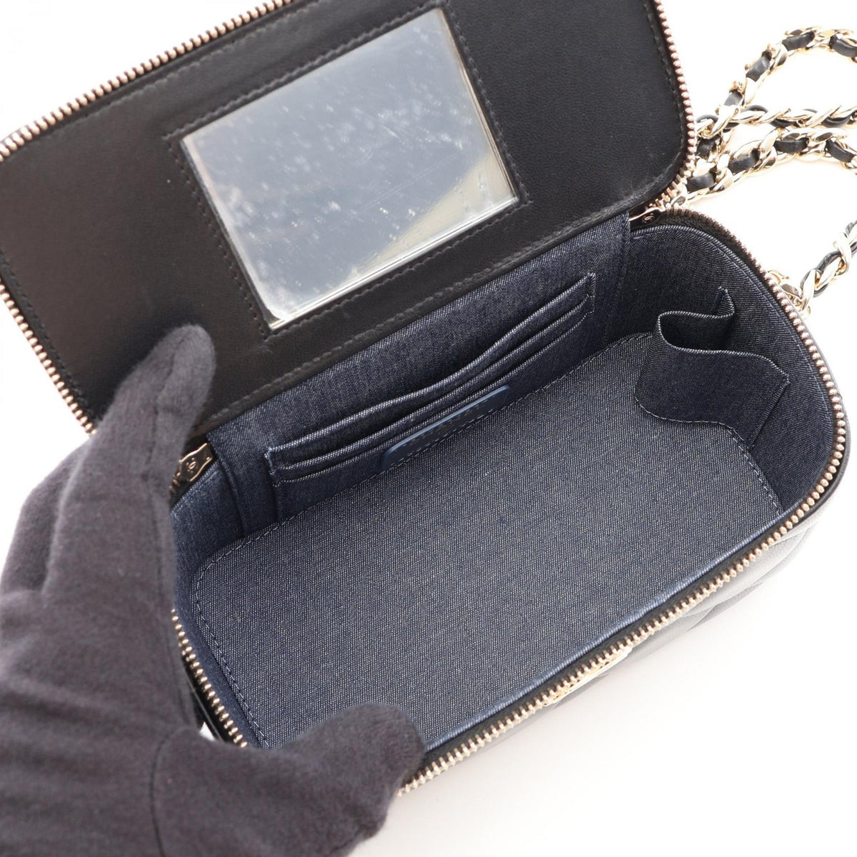 CHANEL Black Matelasse Vanity Combination Hardware Lambskin (sheep leather) 2106800640731