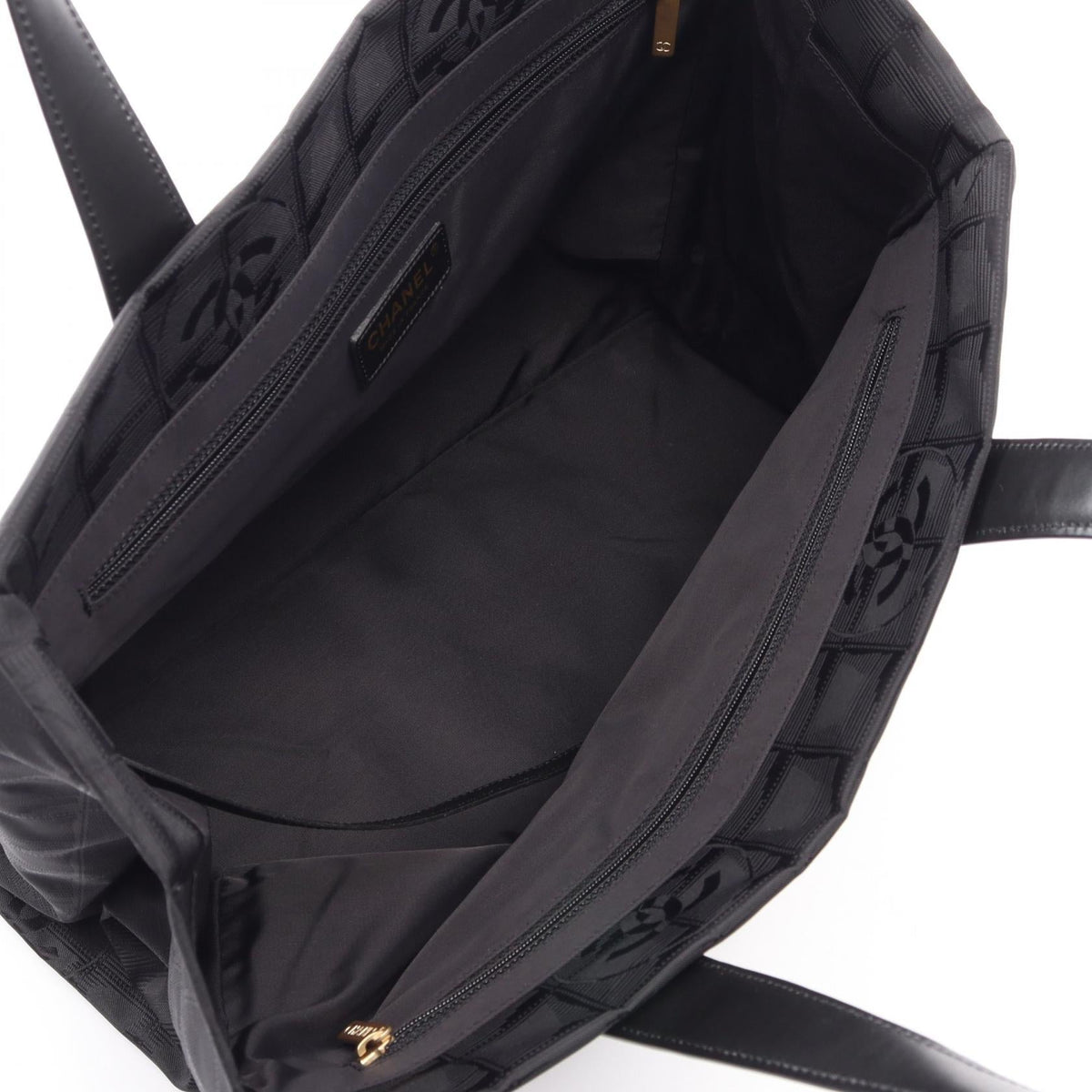 CHANEL Black New Travel Line MM leather�Nylon canvas A15991 2101220031558