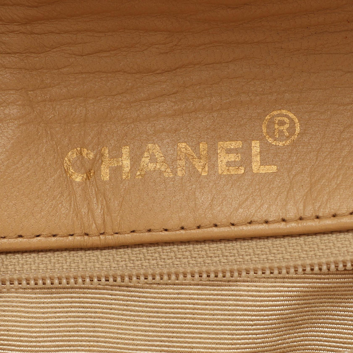 CHANEL Beige/White Matelasse single flap Lambskin (sheep leather) 2101220049089