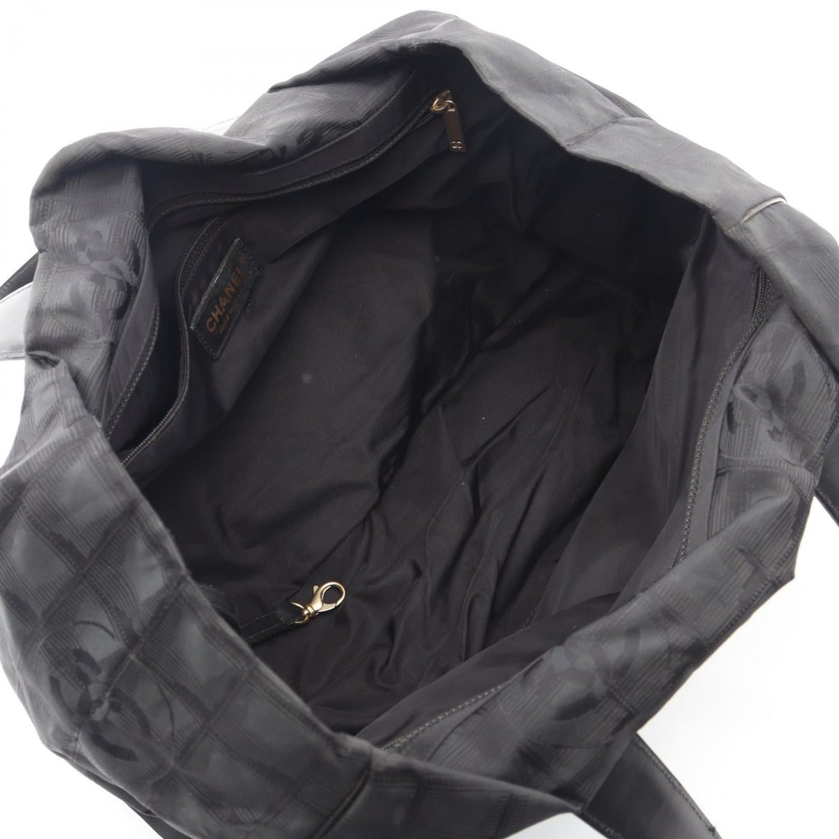 CHANEL Black New Travel Line MM leather�Nylon canvas A15991 2101220018023