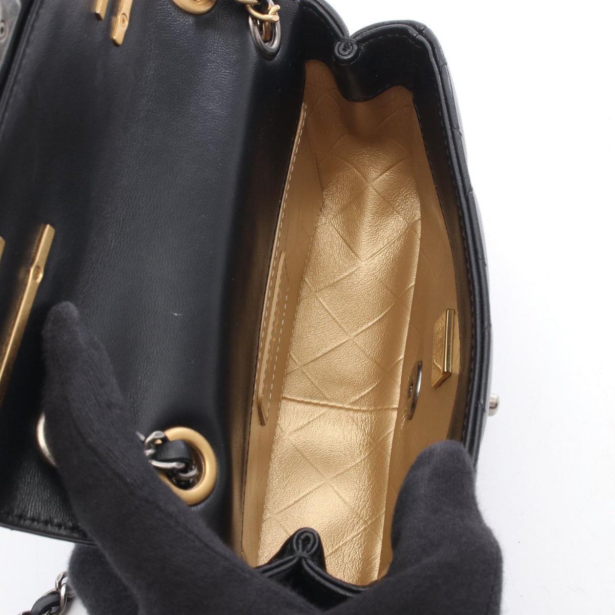 CHANEL Black Matelasse Clipcoco Lambskin (sheep leather) AS2978 2101219850511
