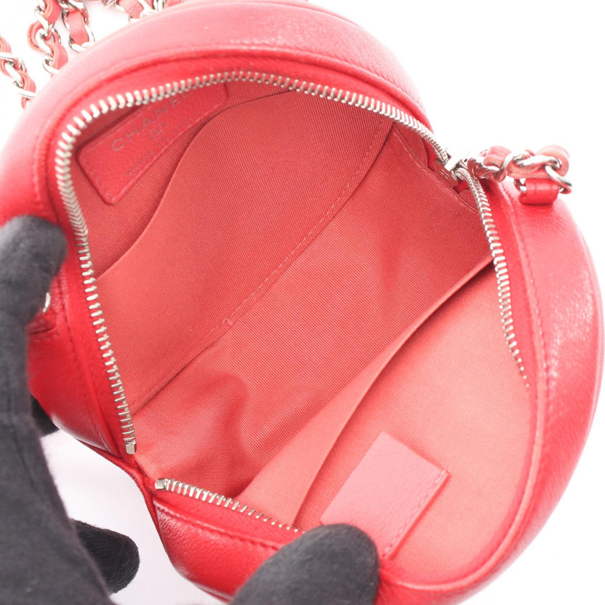 CHANEL Red/Pink Matelasse round Lambskin (sheep leather) 2101219862170