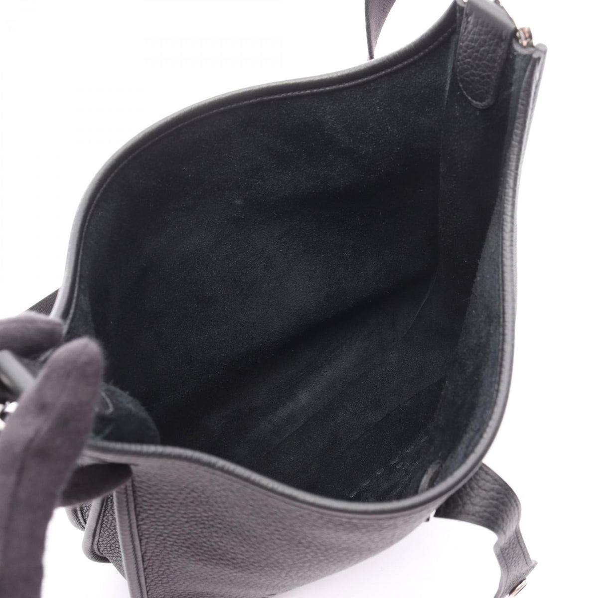 HERMES Evelyne 3 Troyes PM Shoulder BagNoir Black Noir Black Black Taurillon Clemence leather Taurillon Clemence 2101219443409
