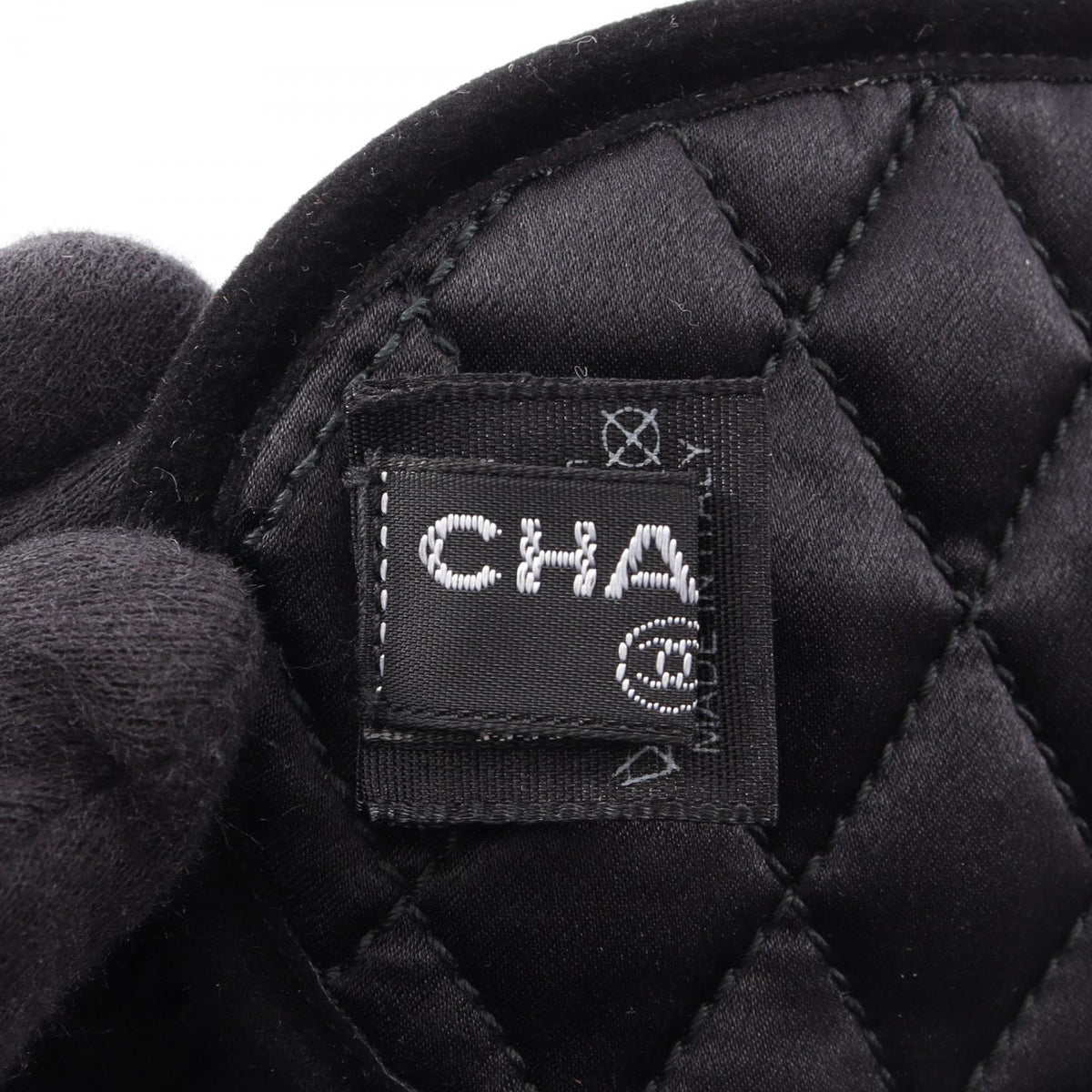 CHANEL Black COCO Mark Eye Mask and Pouch Set (2 pieces) silk 2121500000531