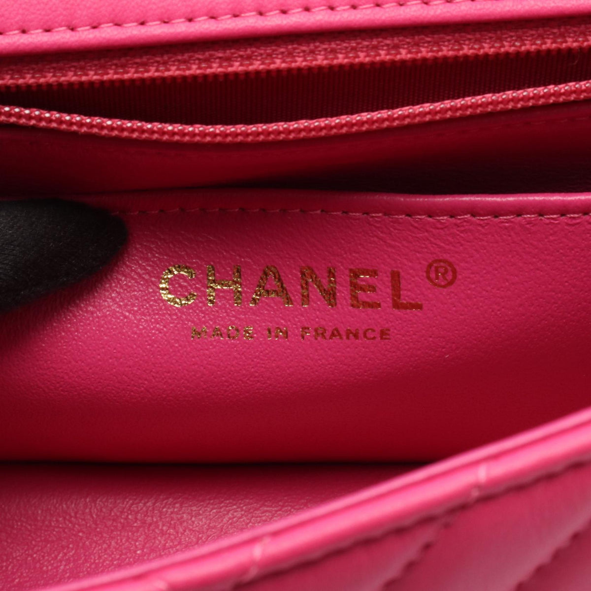 CHANEL Pink Chevron V-stitch Mini 20 leather A69900 2121400011330