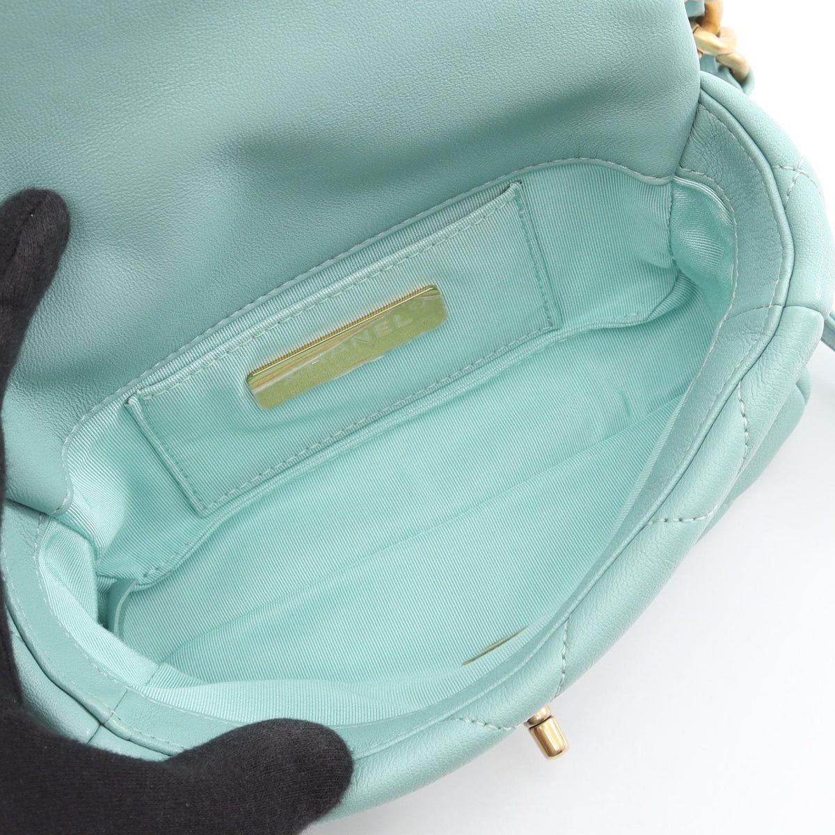 CHANEL Green CHANEL 19 Combination Hardware Lambskin (sheep leather) 2101219657226