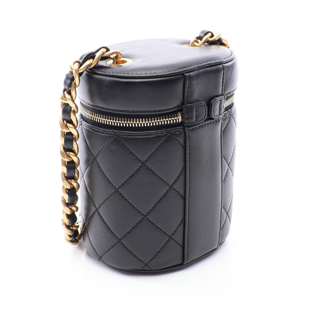 CHANEL Black Matelasse Small Vanity Lambskin (sheep leather) 2101219785646